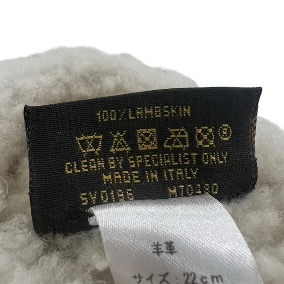 Louis Vuitton Monogram Shearling Mouton Gloves - Picture 5 of 5